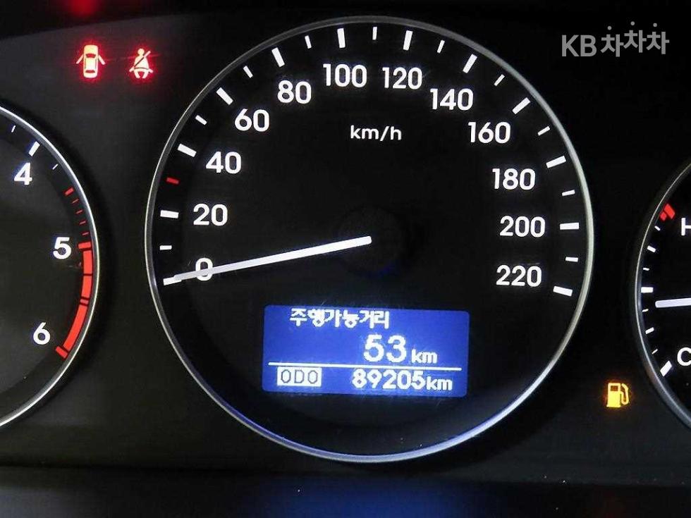 Hyundai Starex — miniaturë 9