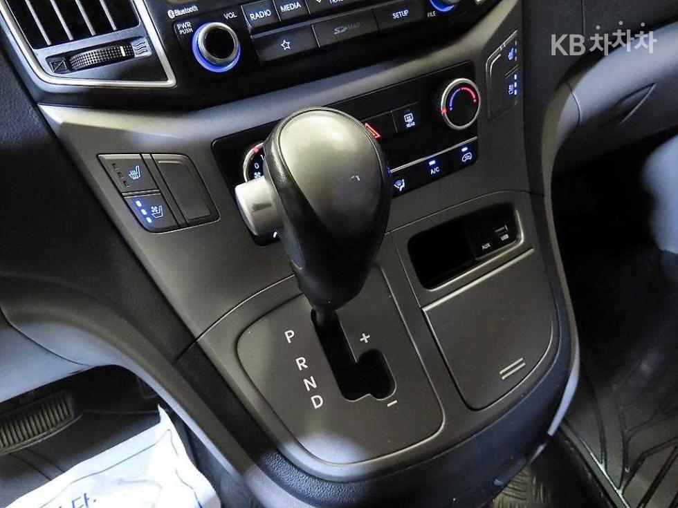 Hyundai Starex — miniaturë 12
