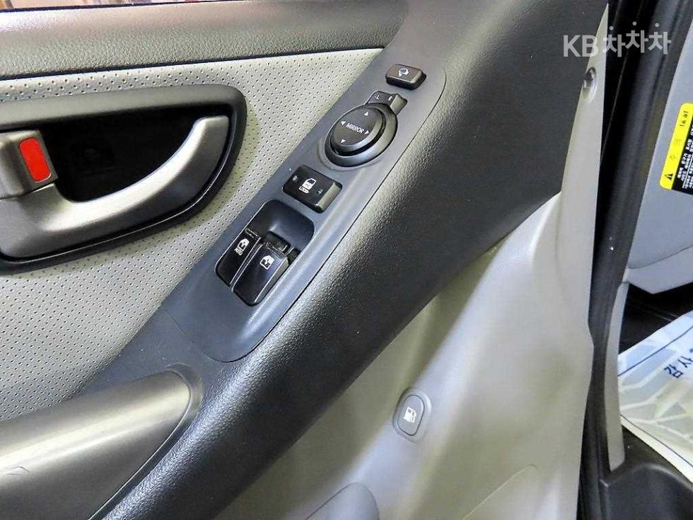 Hyundai Starex — miniaturë 13