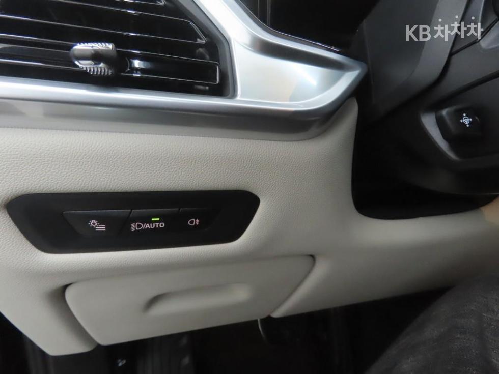 BMW X5 — miniaturë 11