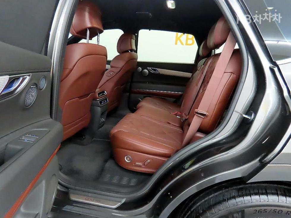 2024 Genesis GV80 photo