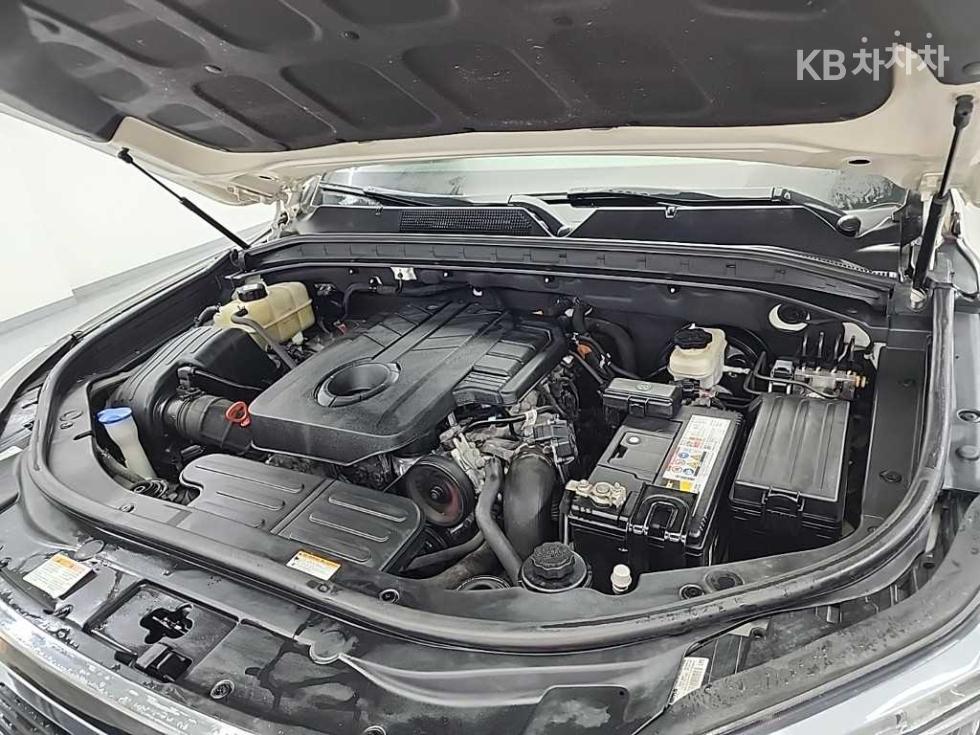 2018 KG Mobility KG G4 photo