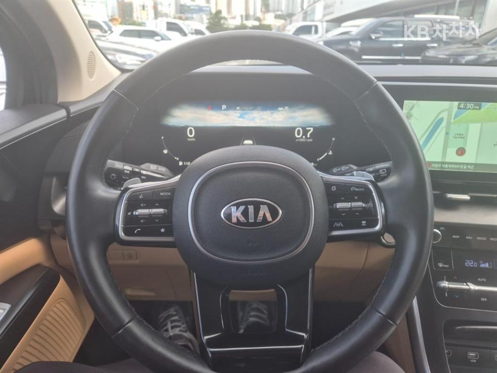 Kia Carnival — miniaturë 14