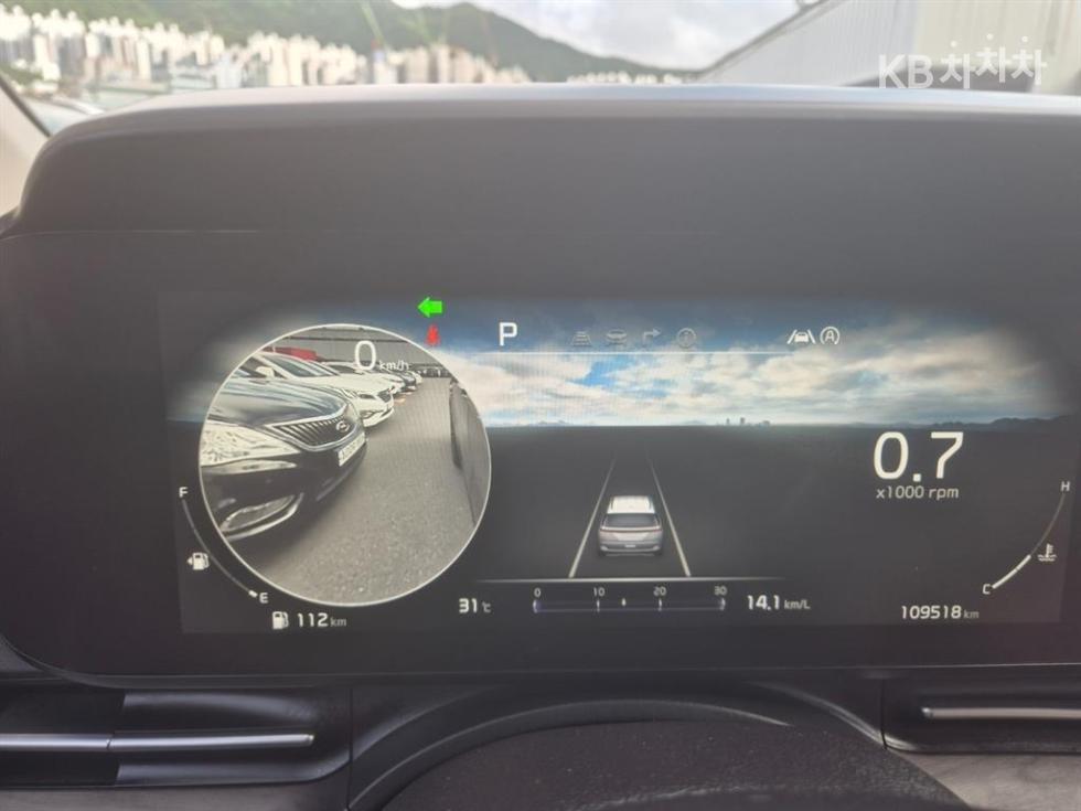 Kia Carnival — miniaturë 16