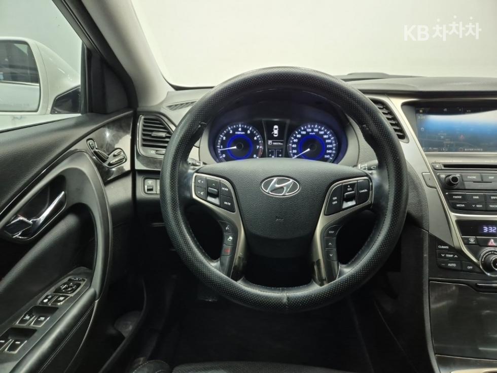 Hyundai Grandeur — miniaturë 9