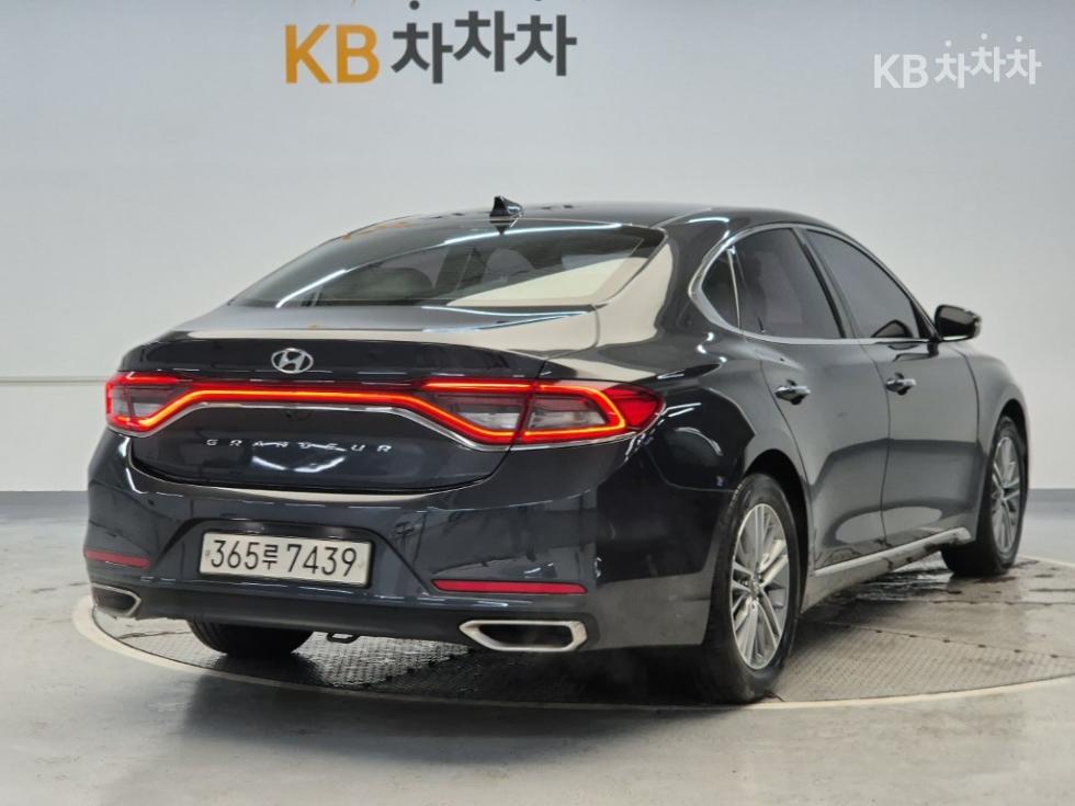 Hyundai Grandeur — miniaturë 3