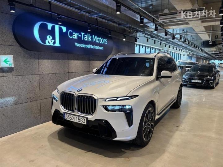 BMW X7 xDrive 40i — foto 1