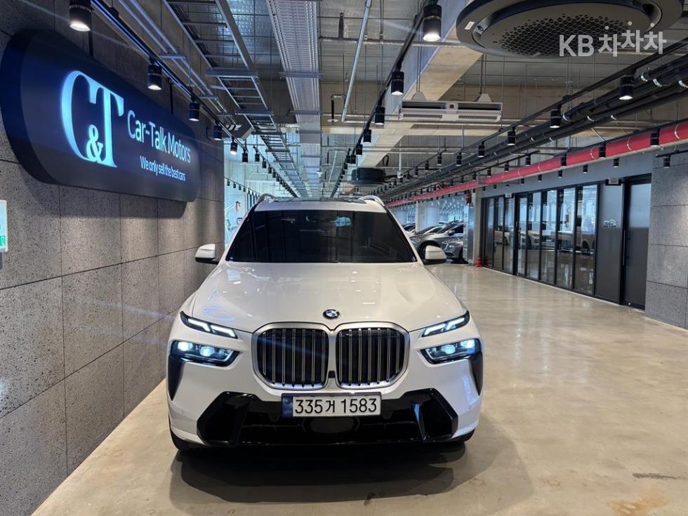 BMW X7 — miniaturë 2