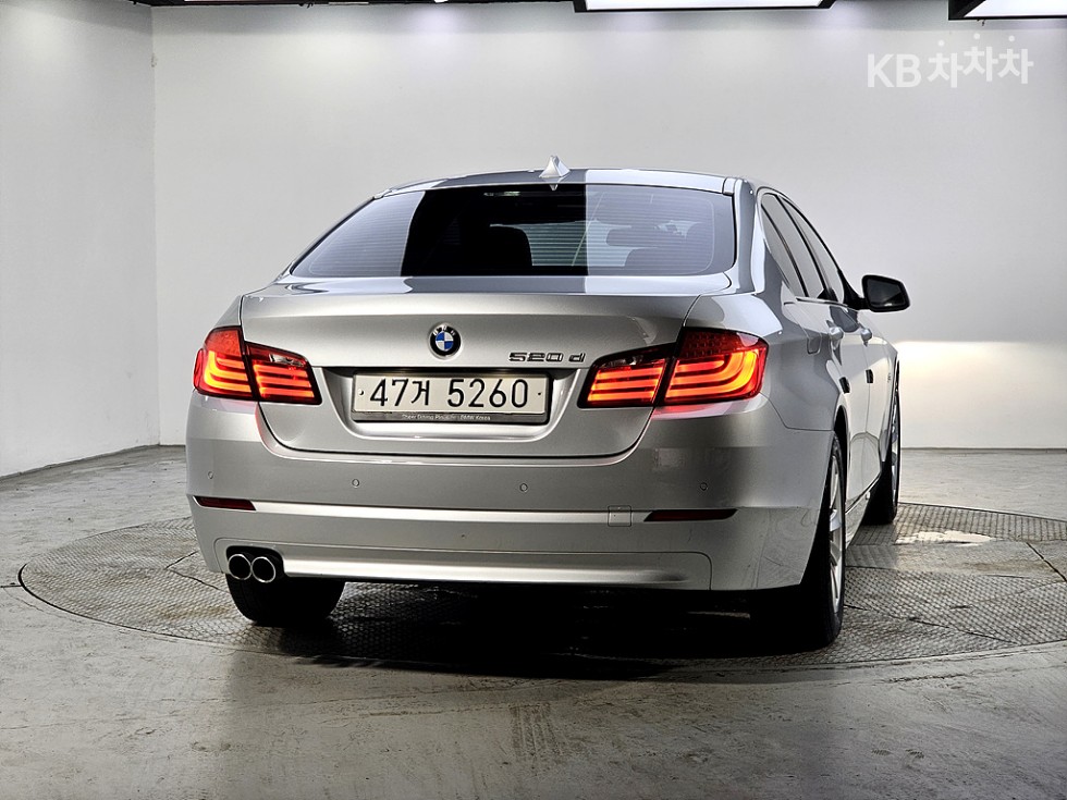 BMW 5er — miniaturë 3