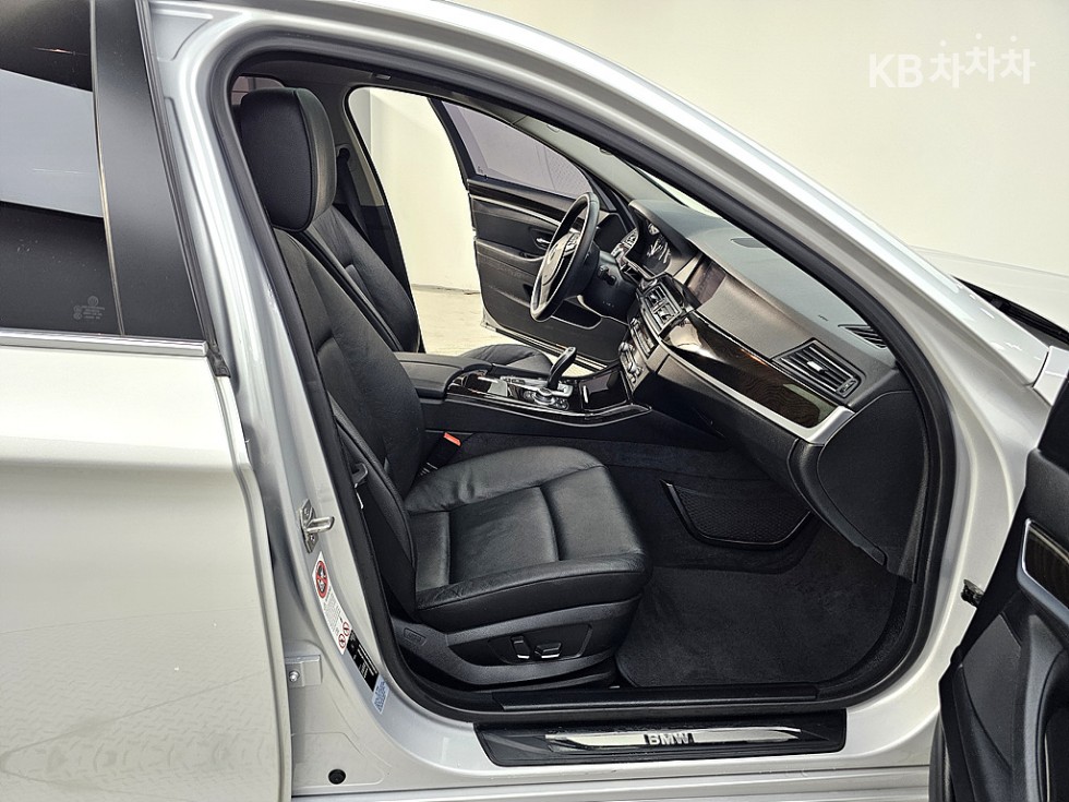 BMW 5er — miniaturë 11