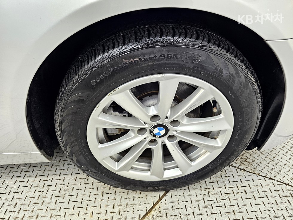 BMW 5er — miniaturë 20