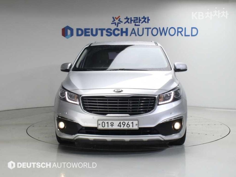 Kia Carnival — miniaturë 3