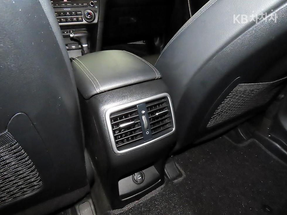 Kia Sportage — miniaturë 17