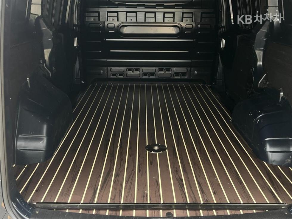 Hyundai Staria — miniaturë 5