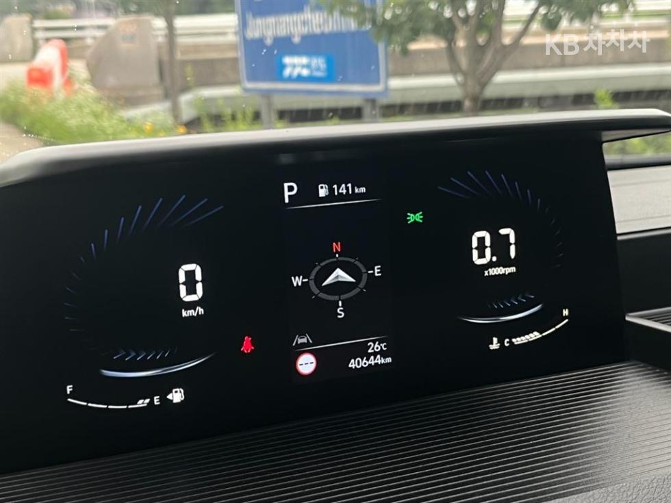 Hyundai Staria — miniaturë 7