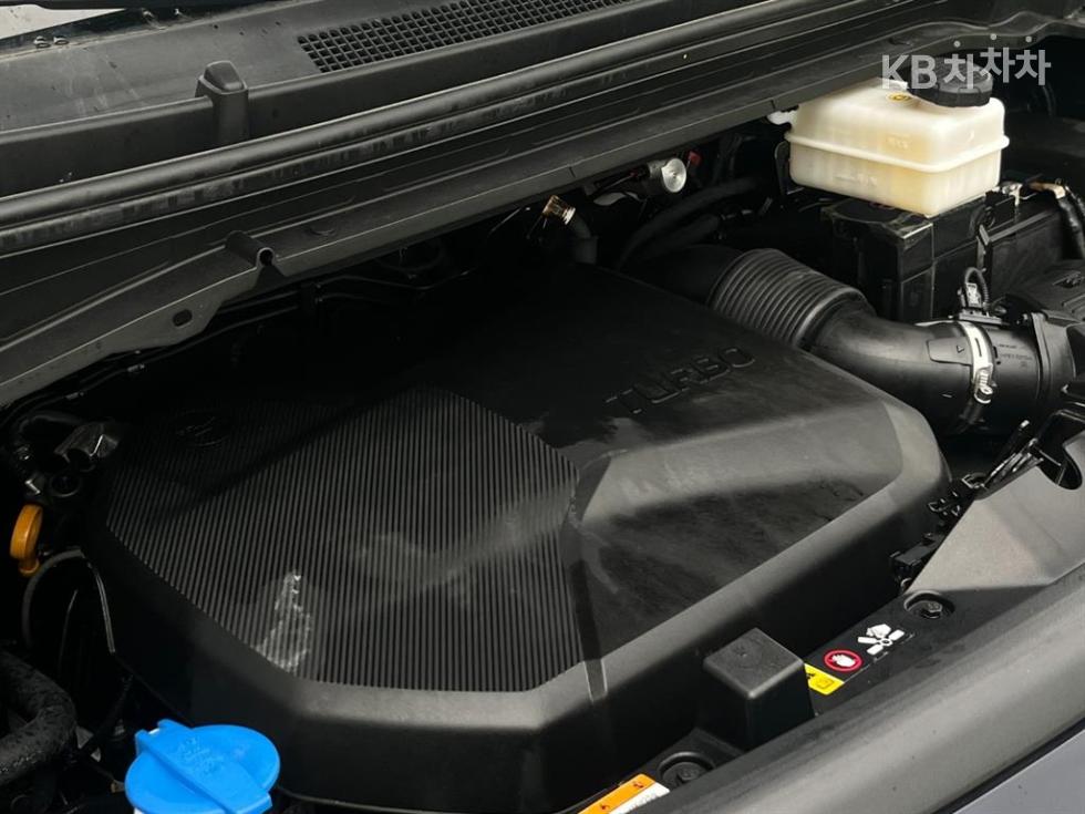 Hyundai Staria — miniaturë 17