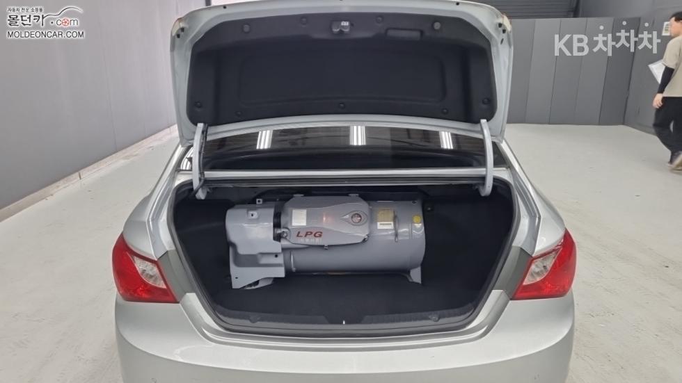 Hyundai Sonata — miniaturë 18