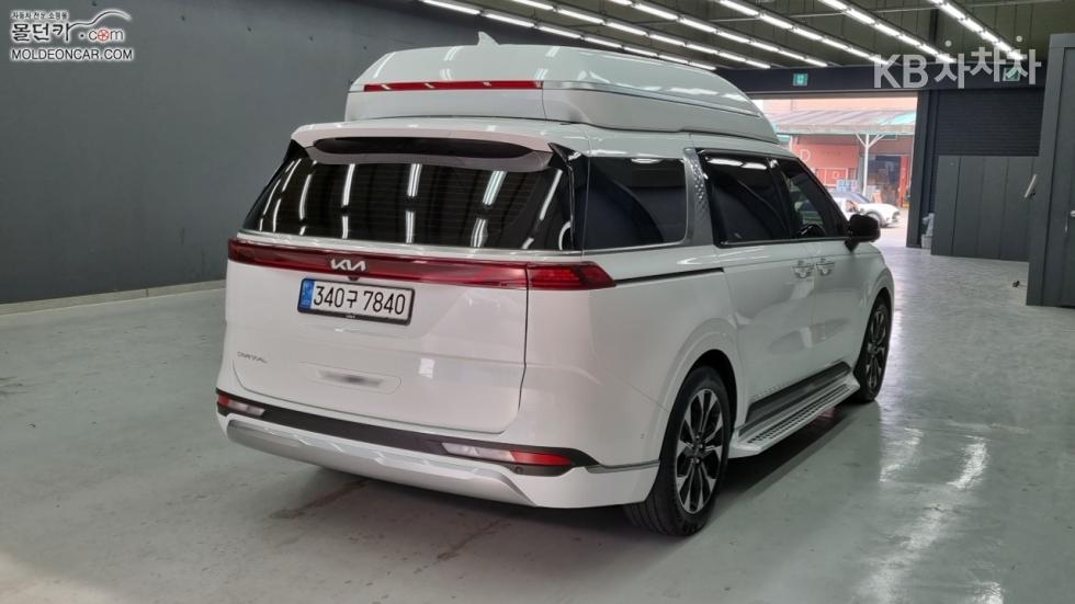 Kia Carnival — miniaturë 2