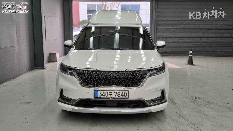 Kia Carnival — miniaturë 3