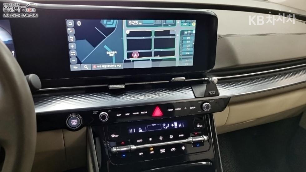 Kia Carnival — miniaturë 12