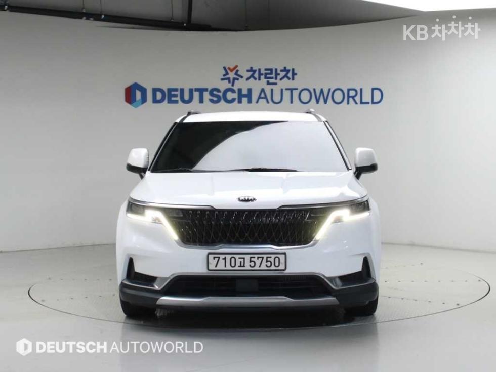 Kia Carnival — miniaturë 3