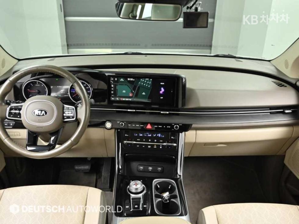 Kia Carnival — miniaturë 7