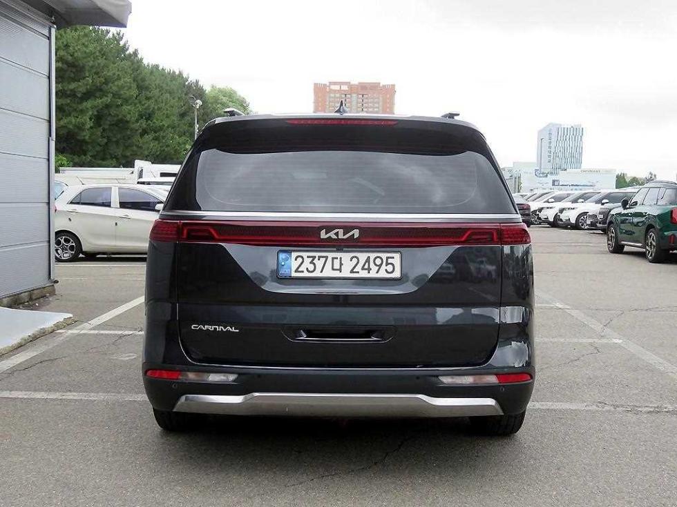 Kia Carnival — miniaturë 3