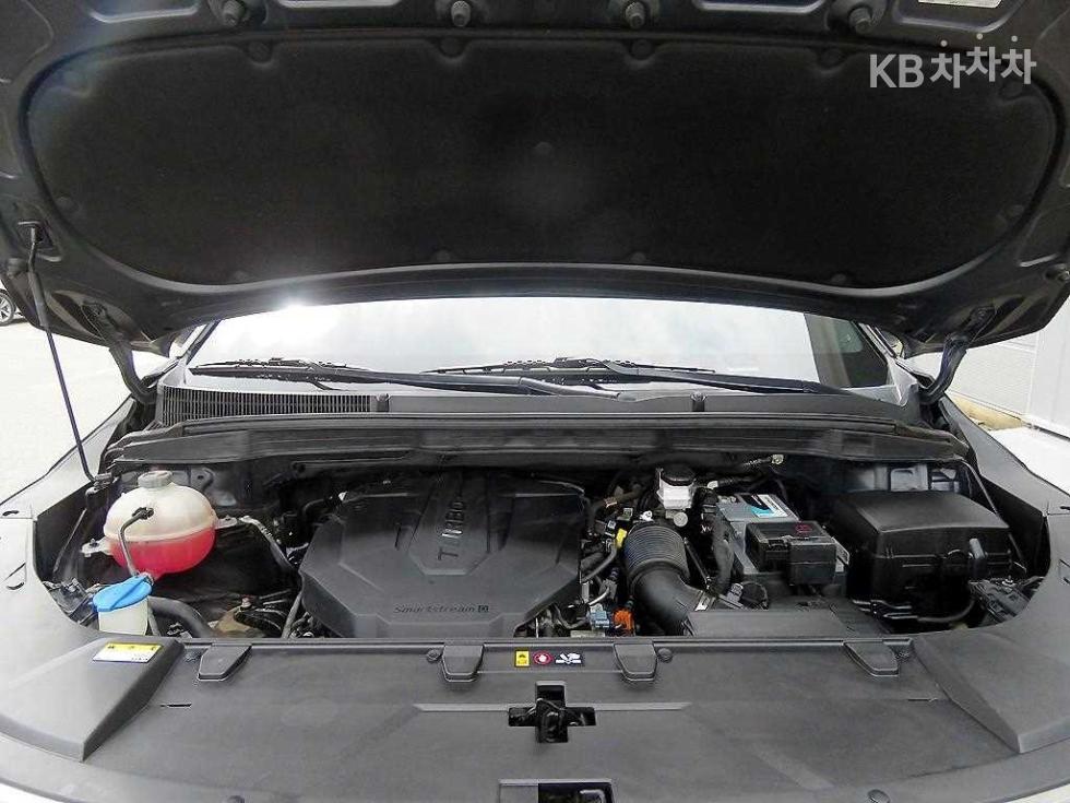 Kia Carnival — miniaturë 18