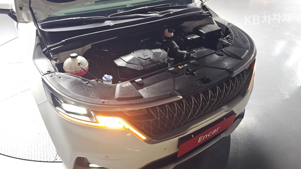 Kia Carnival — miniaturë 6
