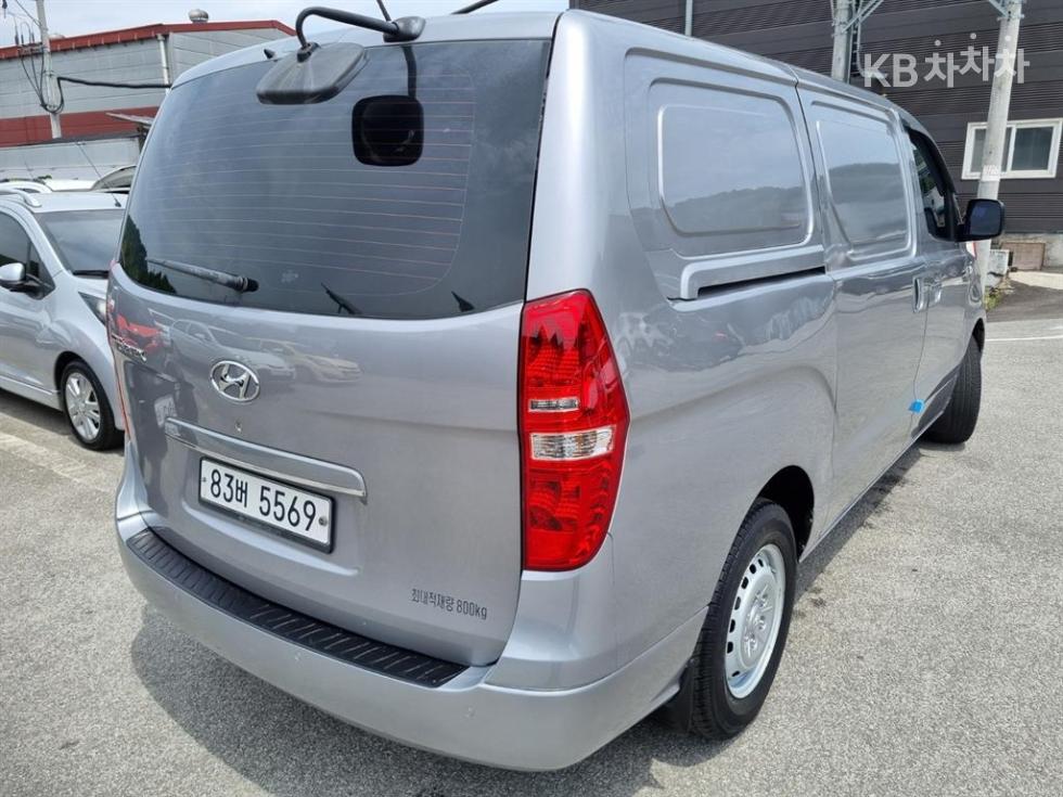 Hyundai Starex — miniaturë 5