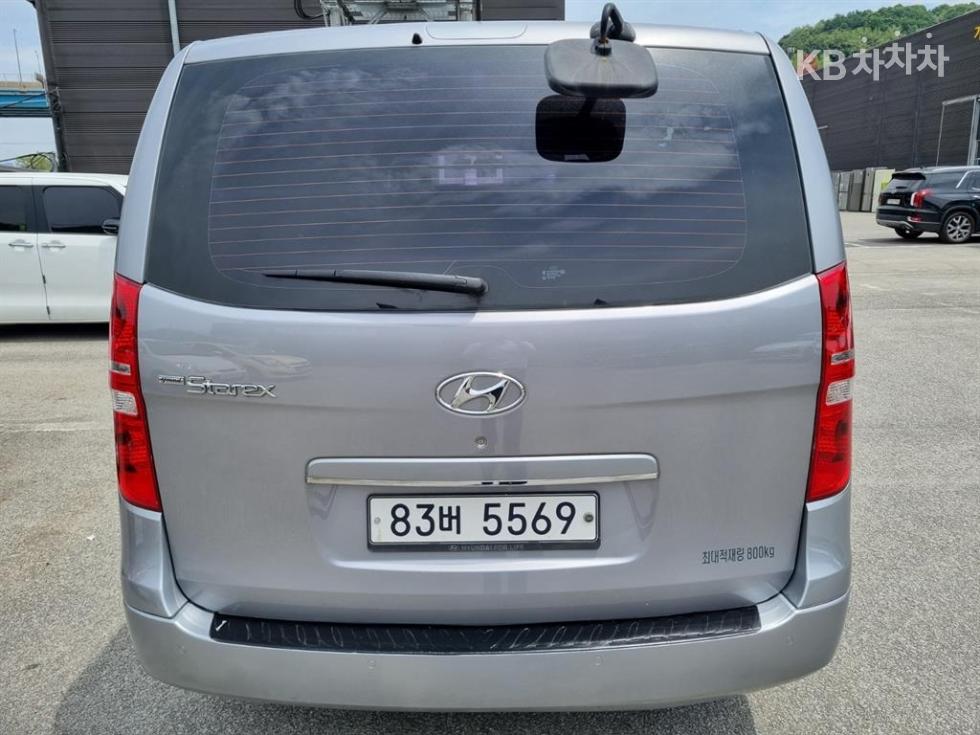 Hyundai Starex — miniaturë 6