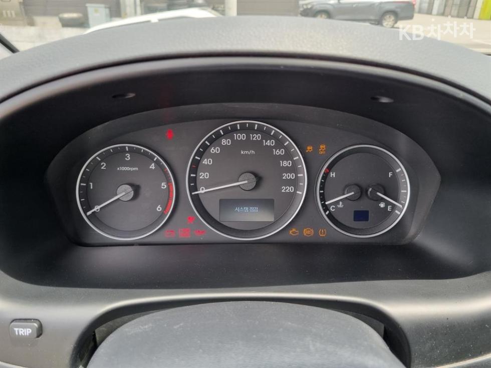 Hyundai Starex — miniaturë 9