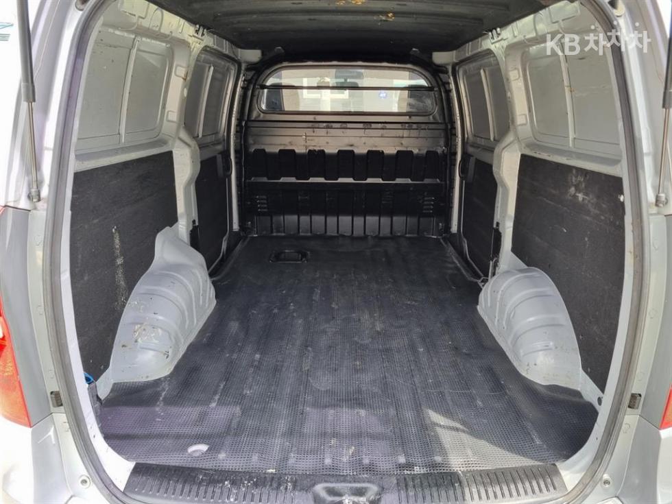 Hyundai Starex — miniaturë 11