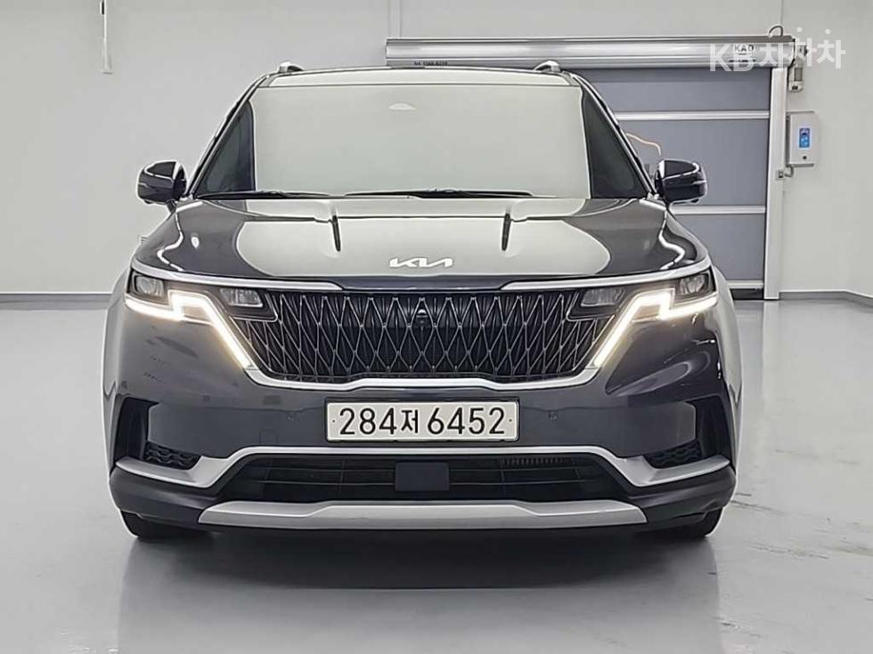 Kia Carnival — miniaturë 2