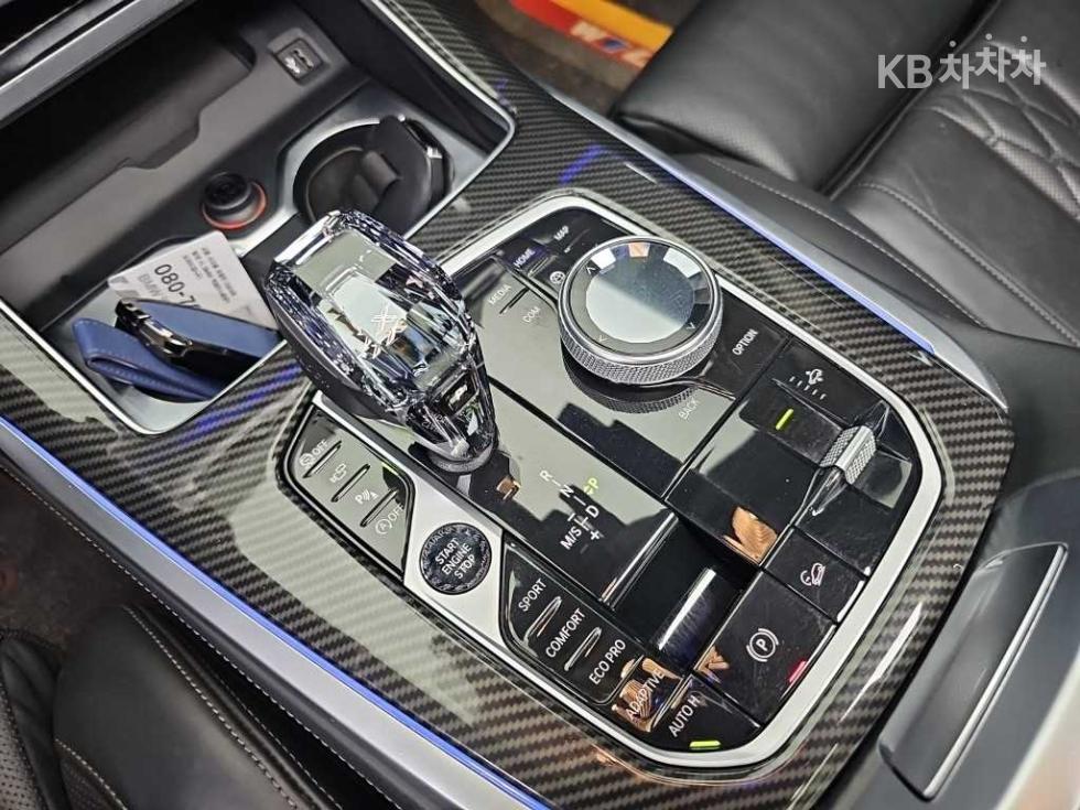 BMW X7 — miniaturë 8