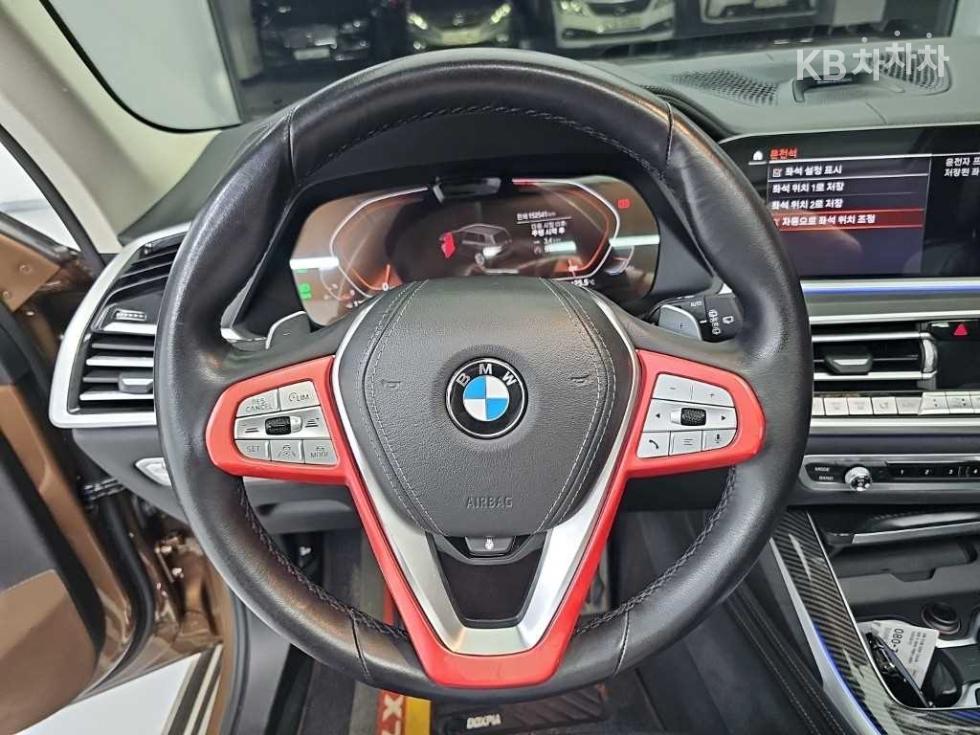 BMW X7 — miniaturë 9