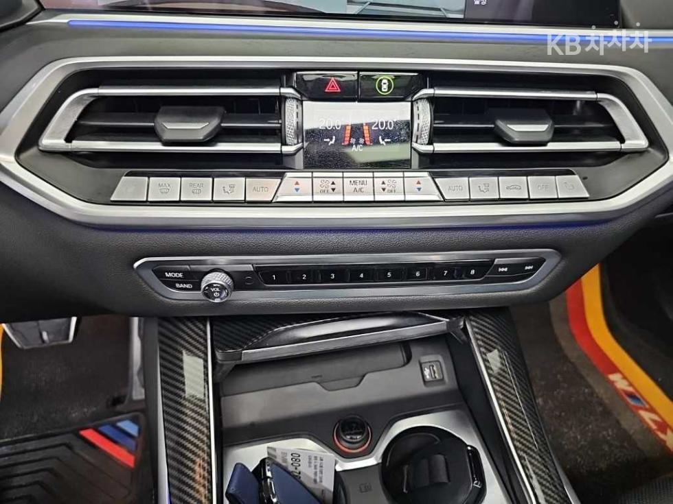 BMW X7 — miniaturë 10