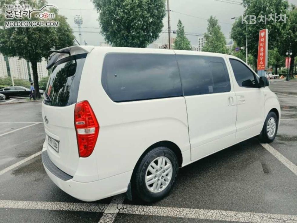 Hyundai Starex — miniaturë 4