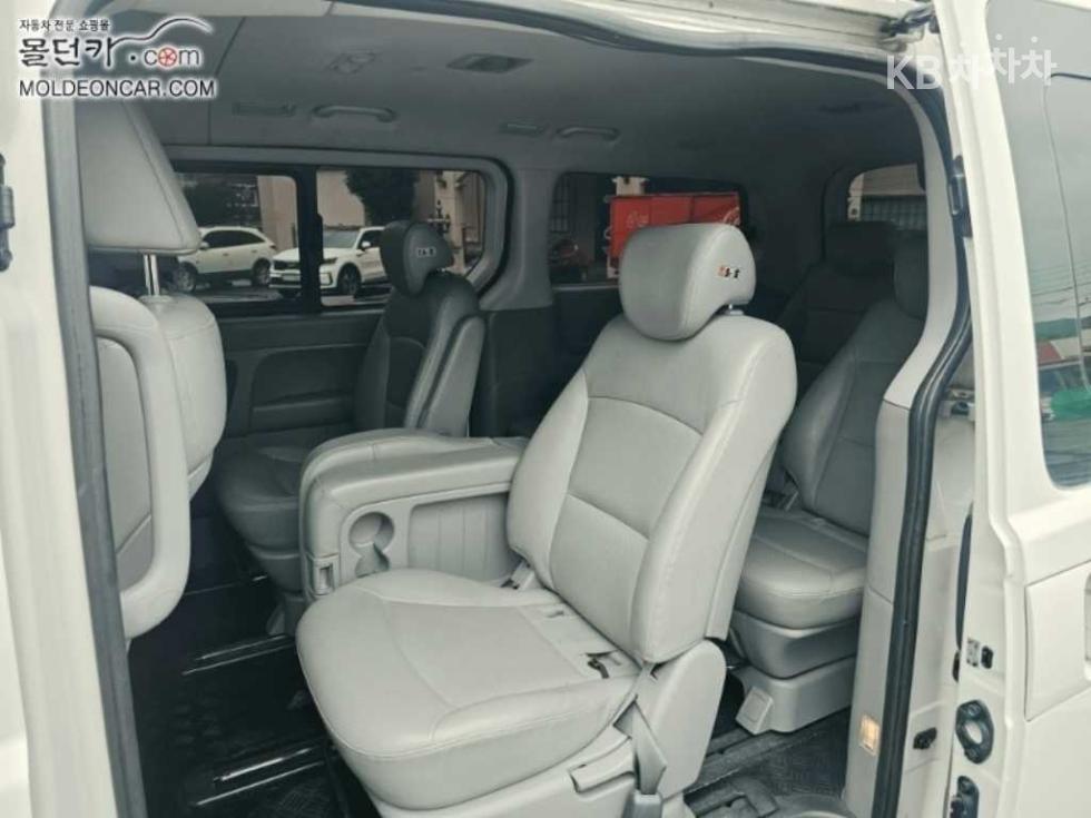Hyundai Starex — miniaturë 8