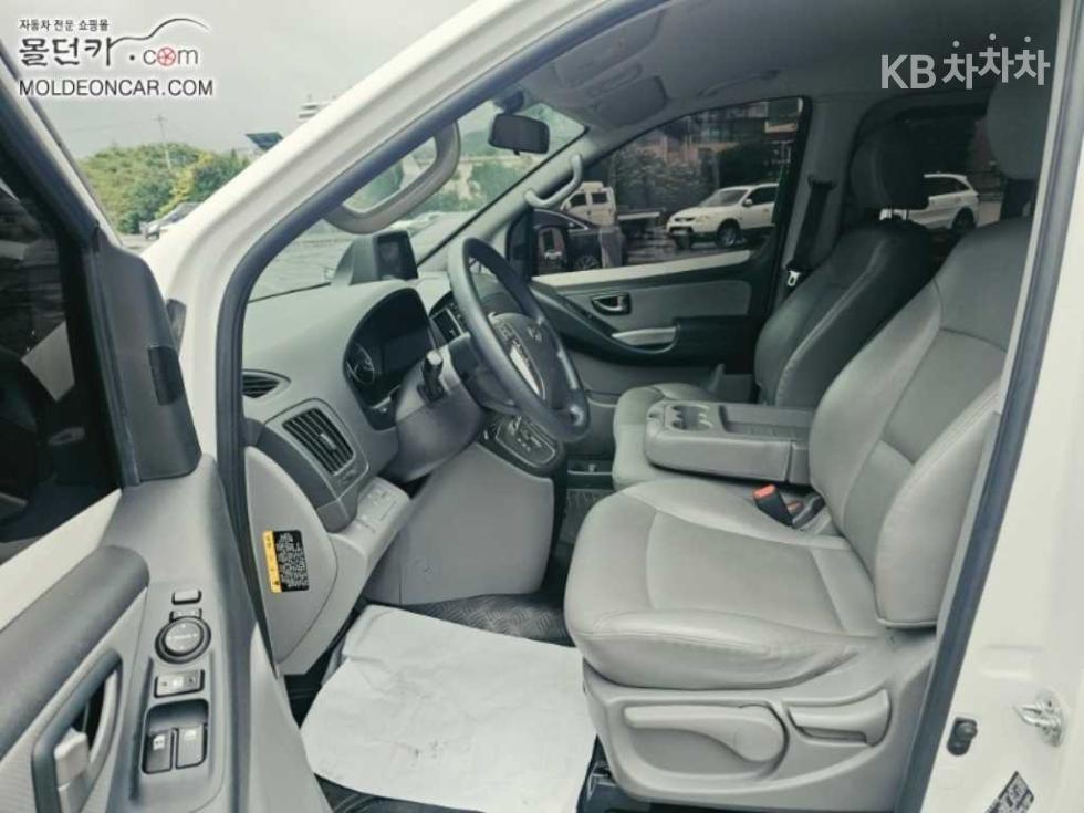 Hyundai Starex — miniaturë 9