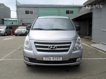 Hyundai Starex 12인승 왜건 CVX — foto 1