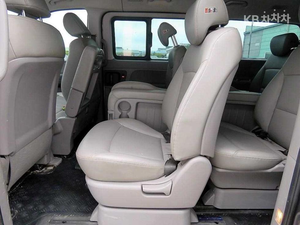 Hyundai Starex — miniaturë 7