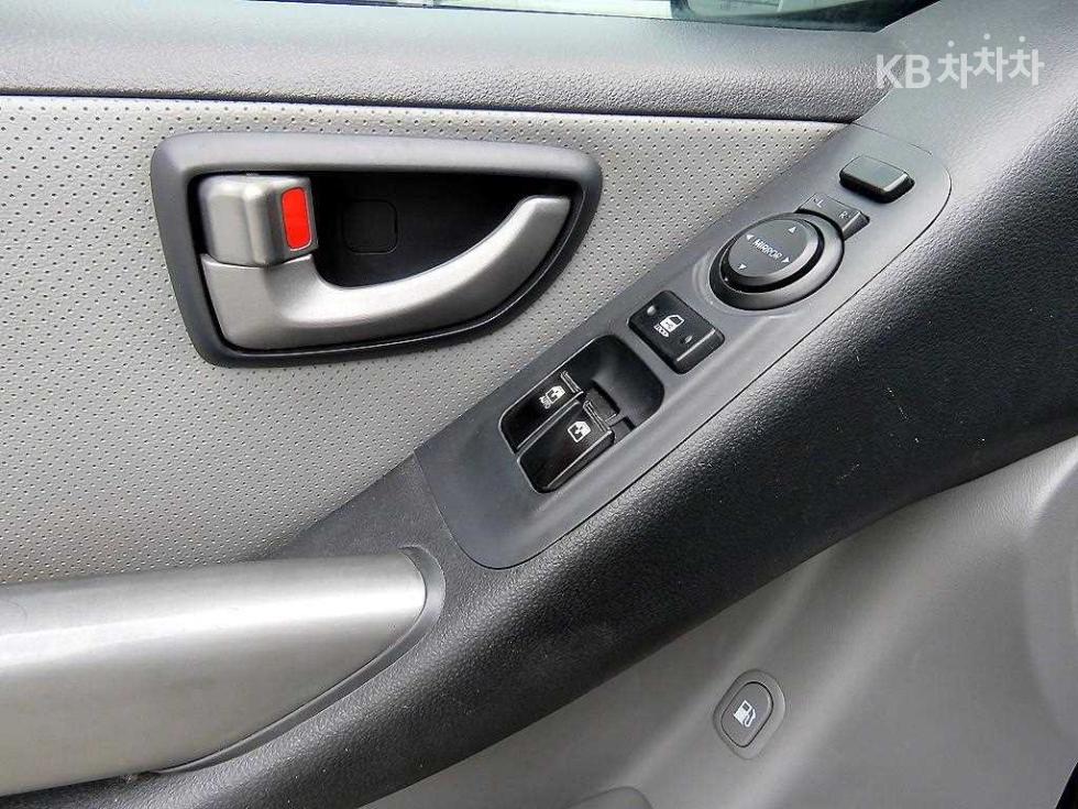 Hyundai Starex — miniaturë 9