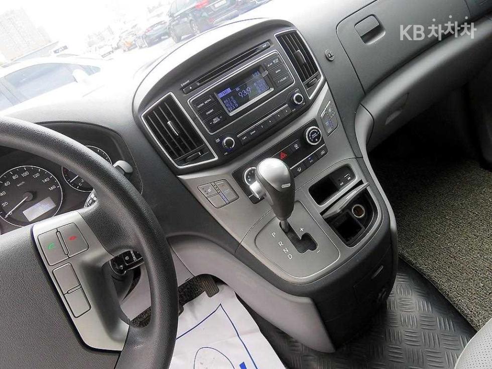 Hyundai Starex — miniaturë 12