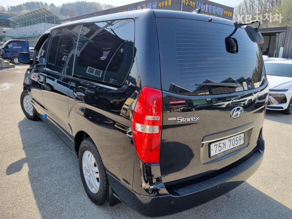 Hyundai Starex — miniaturë 4