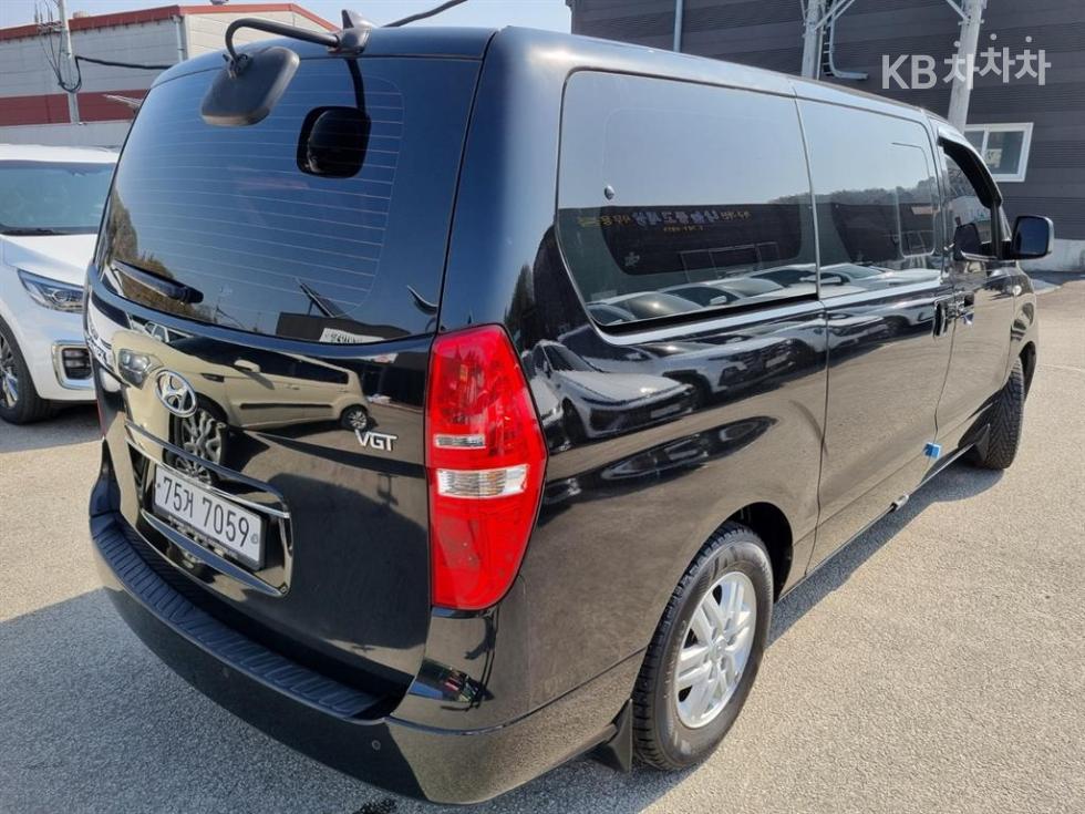 Hyundai Starex — miniaturë 5