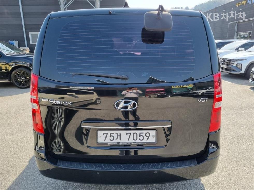 Hyundai Starex — miniaturë 6