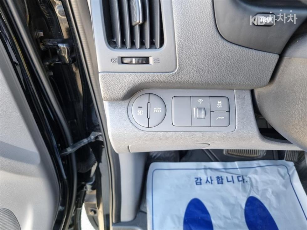 Hyundai Starex — miniaturë 8