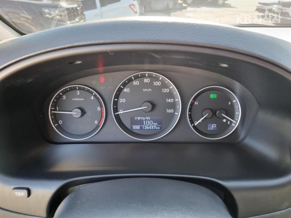 Hyundai Starex — miniaturë 13