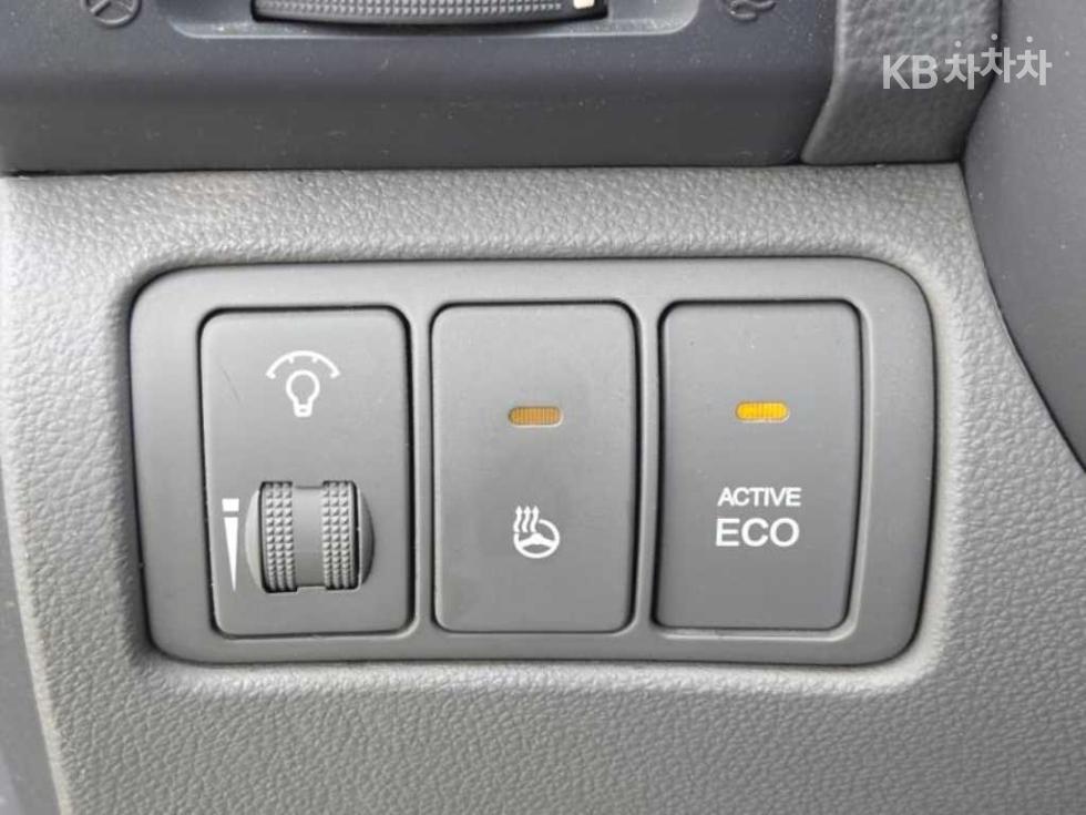 Kia Carnival — miniaturë 17